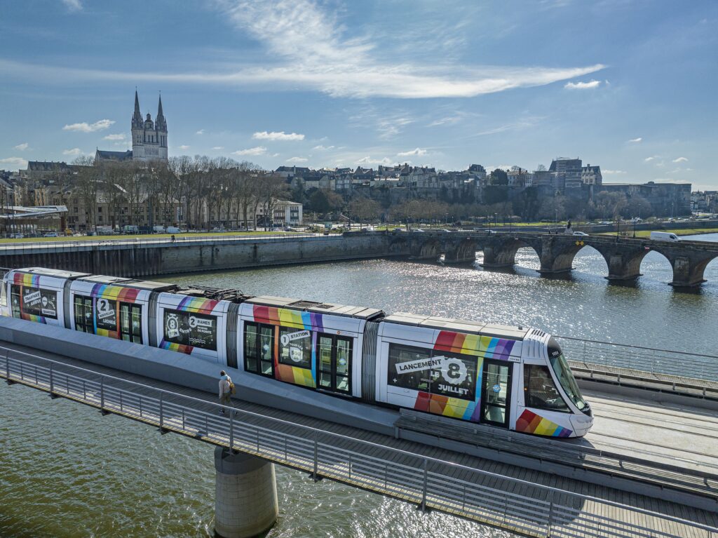 B&C, Deux Nouvelles Lignes De Tramway Qui Redessinent La Ville D’Angers ...